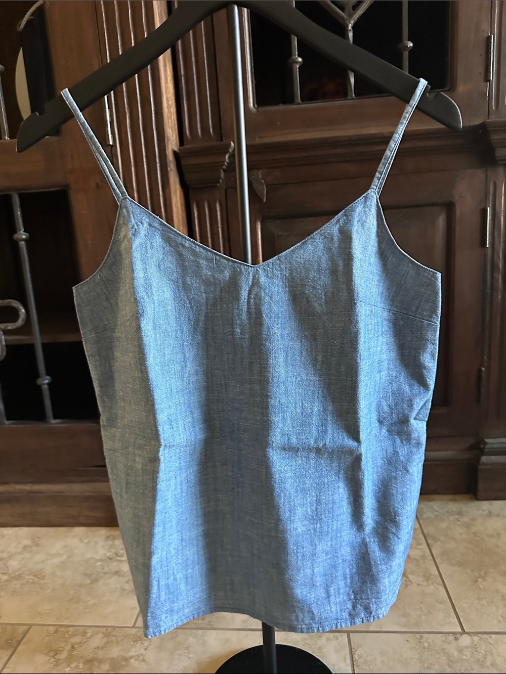 J. CREW Chambray Spaghetti Strap Tank Top - Light Blue Size 2 NWT